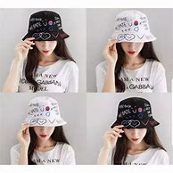 Topi Bucket Wanita Bolak Balik